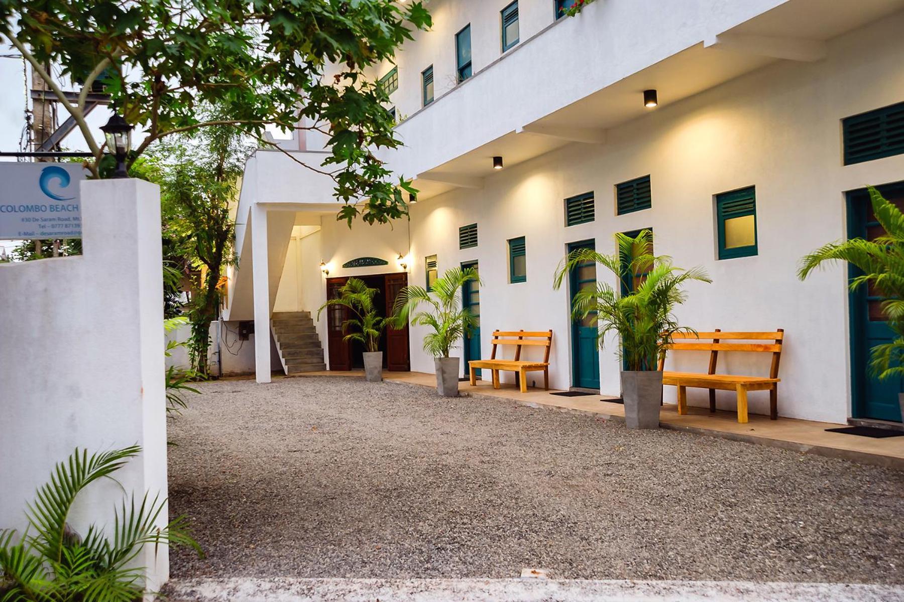Colombo Beach Hostel Dehiwala-Mount Lavinia Екстериор снимка