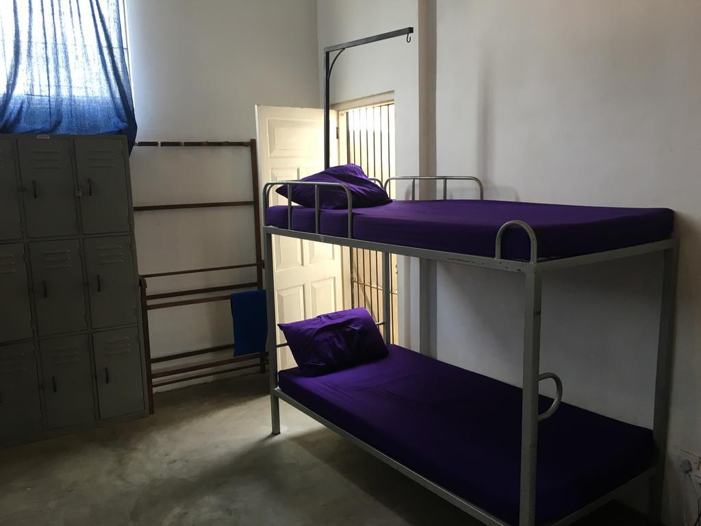 Colombo Beach Hostel Dehiwala-Mount Lavinia Екстериор снимка