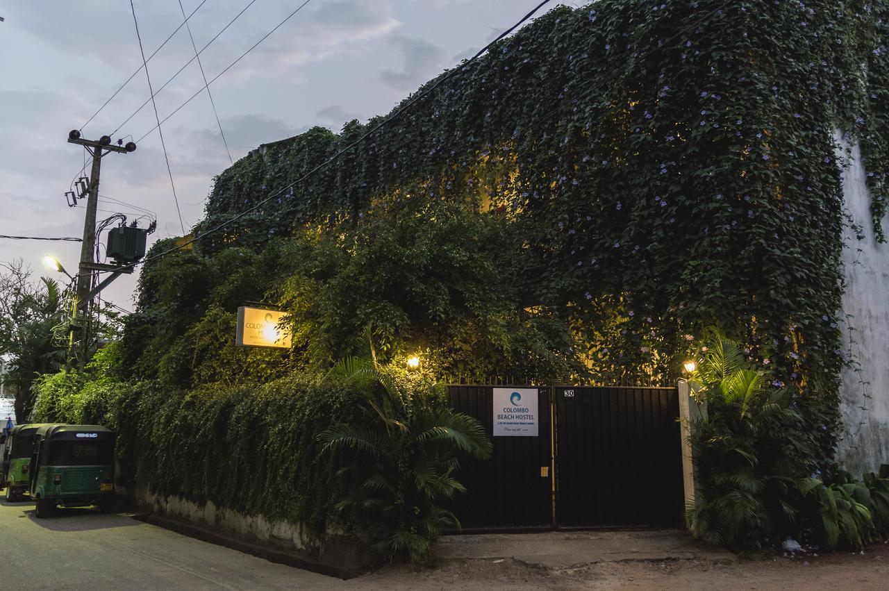 Colombo Beach Hostel Dehiwala-Mount Lavinia Екстериор снимка