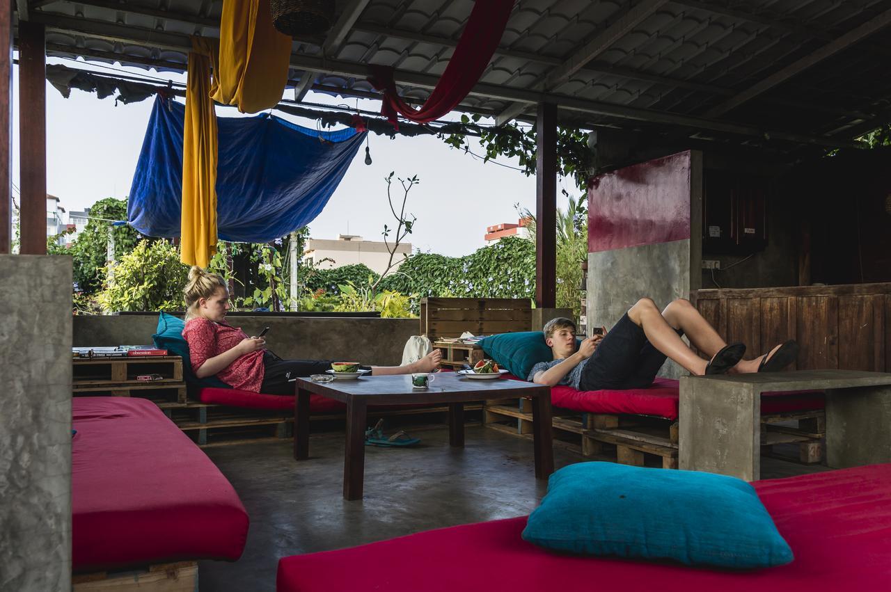 Colombo Beach Hostel Dehiwala-Mount Lavinia Екстериор снимка